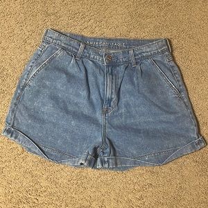 American Eagle mom shorts